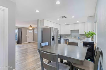 5114 Nambe St, Phoenix, AZ 85044