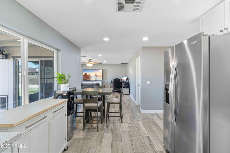 5114 Nambe St, Phoenix, AZ 85044