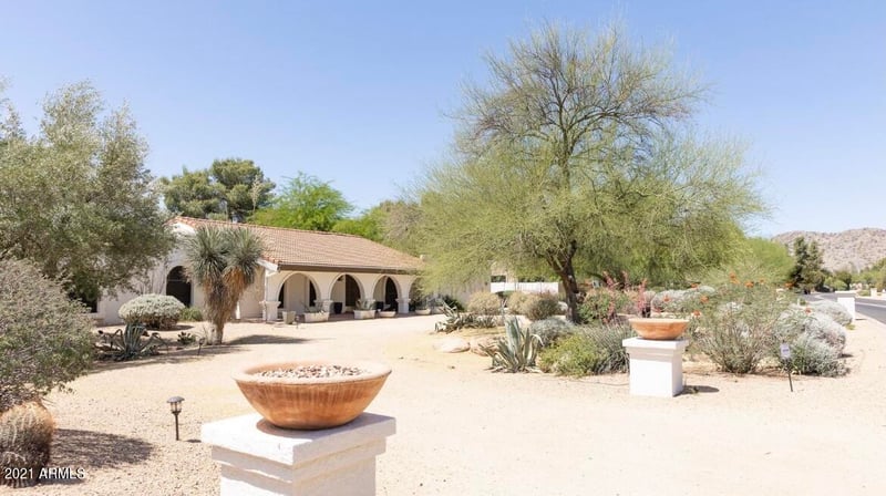 5115 E Berneil Dr, Paradise Valley, AZ 85253