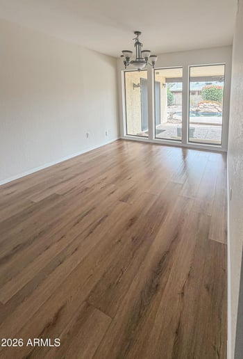 5115 Mercer Ln, Glendale, AZ 85304