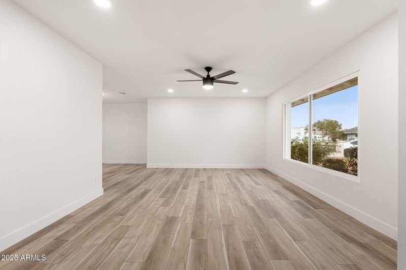 5117 Crocus Dr, Glendale, AZ 85306
