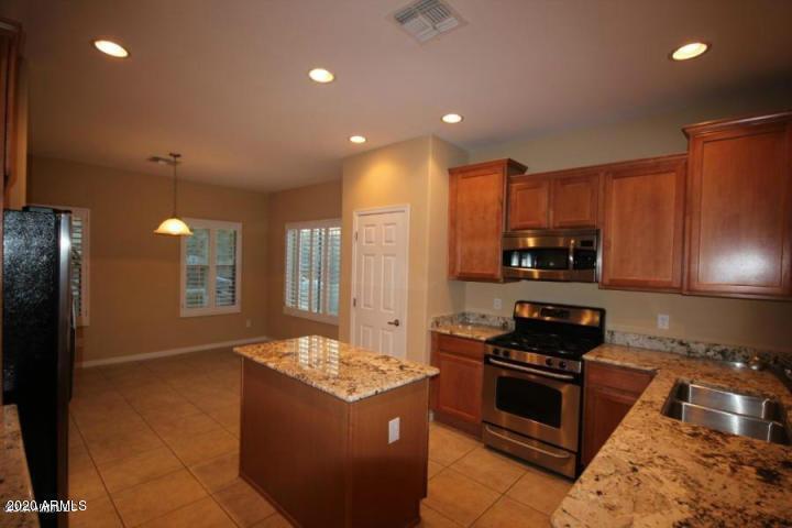 5118 Molly Ln, Phoenix, AZ 85083