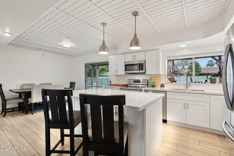 5119 Shaw Butte Dr, Scottsdale, AZ 85254
