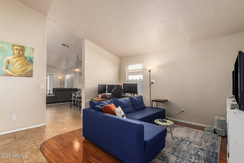 512 93rd Way, Mesa, AZ 85208