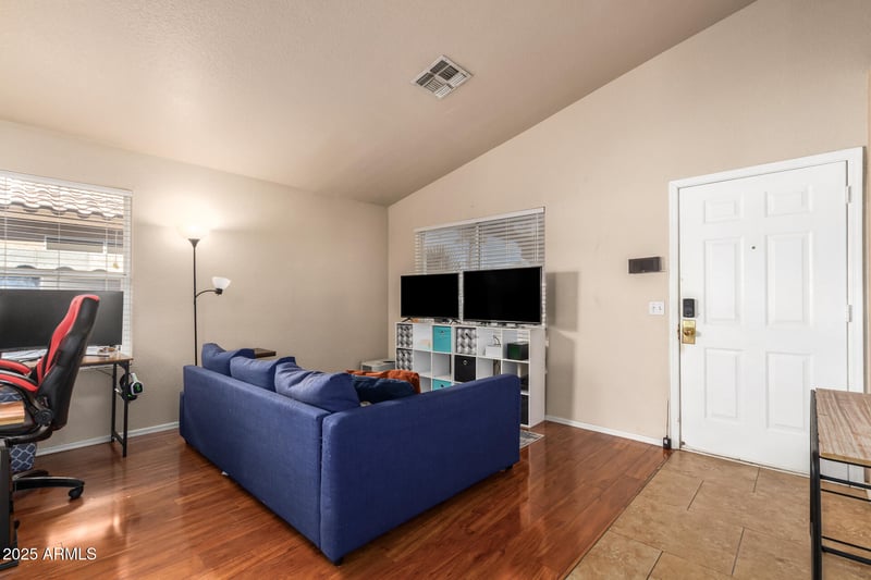 512 93rd Way, Mesa, AZ 85208