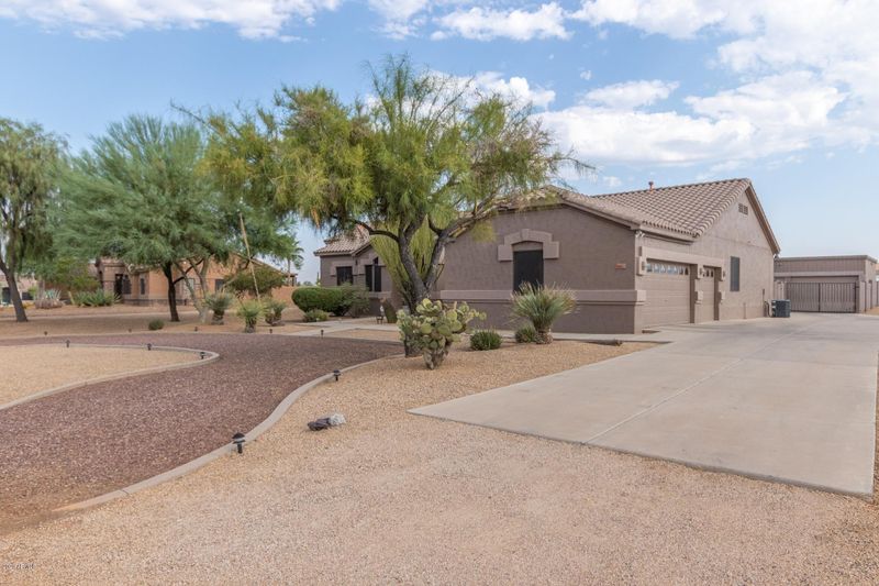 512 E Irvine Rd, Phoenix, AZ 85086