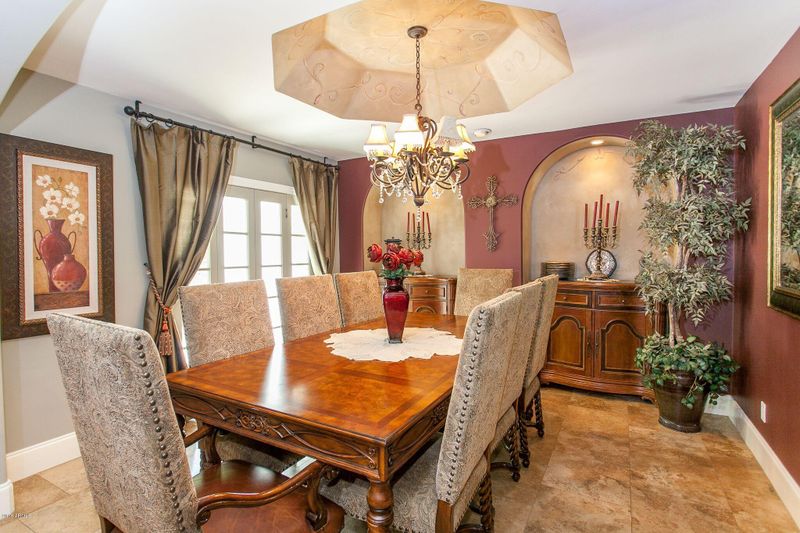 512 E Tuckey Ln, Phoenix, AZ 85012