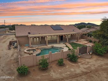 512 Jordon Ln, Phoenix, AZ 85086