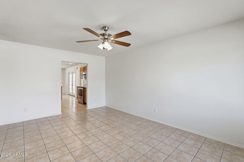 512 Los Feliz Dr, Chandler, AZ 85226