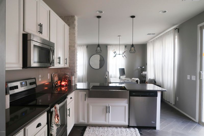 512 N Ranger Trl, Gilbert, AZ 85234