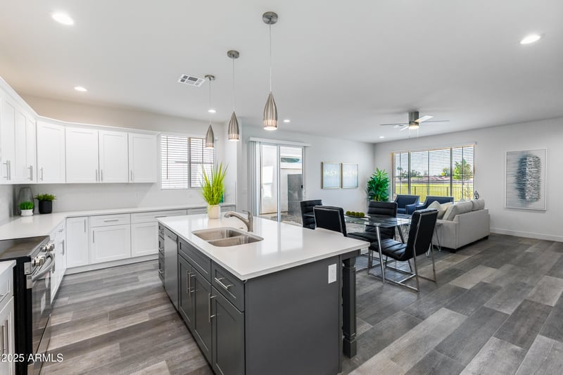 512 Soho Ln #8, Chandler, AZ 85225