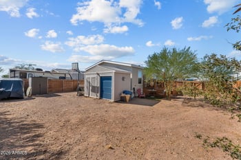 512 W Claessens Dr, Morristown, AZ 85342