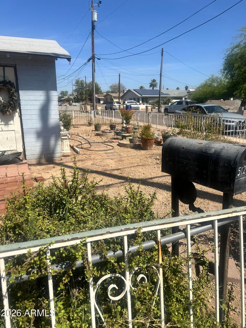 5120 Ocotillo Rd, Glendale, AZ 85301