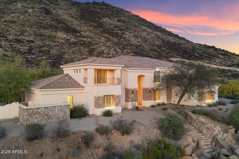 5120 W Potter Dr, Glendale, AZ 85308