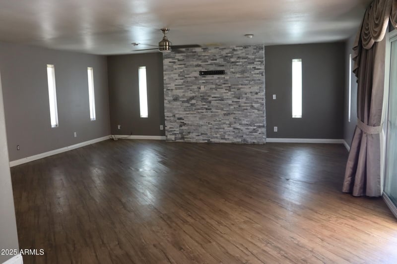 5121 Mcneil St, Laveen, AZ 85339