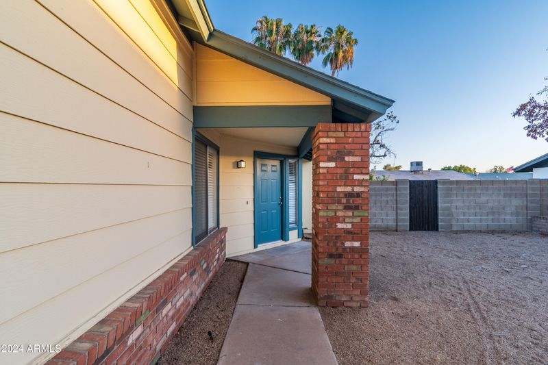5121 W Aster Dr, Glendale, AZ 85304