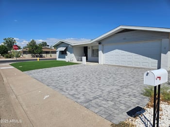 5122 Emerald Cir, Mesa, AZ 85206