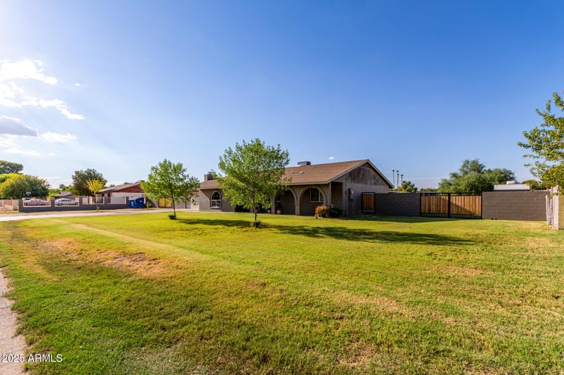 5122 Mcneil St, Laveen, AZ 85339