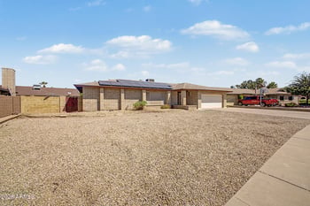 5122 Royal Palm Rd, Glendale, AZ 85302