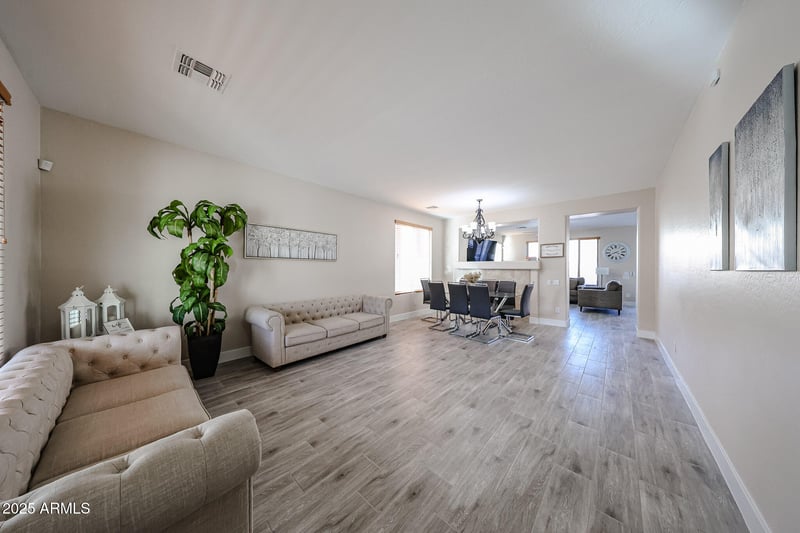 5122 Sweet Iron Ps, Phoenix, AZ 85083