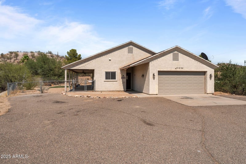 51224 Mockingbird Rd, Wickenburg, AZ 85390