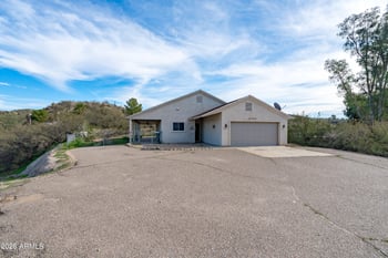 51224 Mockingbird Rd, Wickenburg, AZ 85390