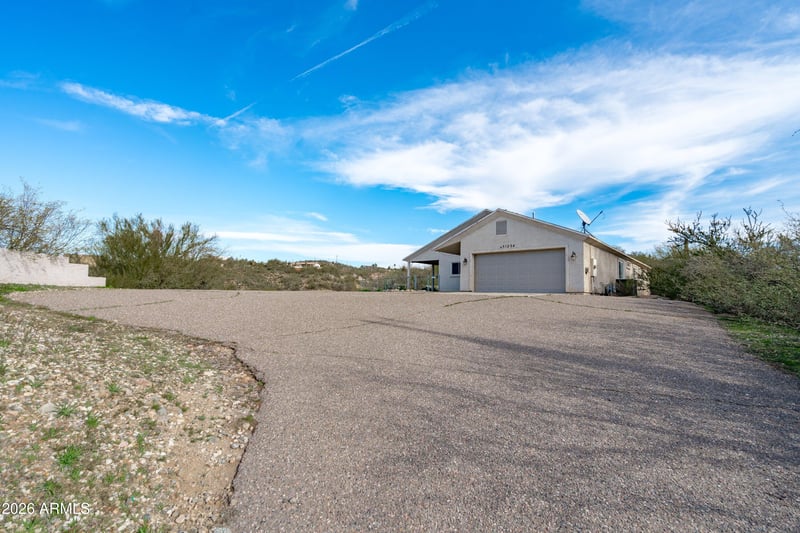51224 Mockingbird Rd, Wickenburg, AZ 85390