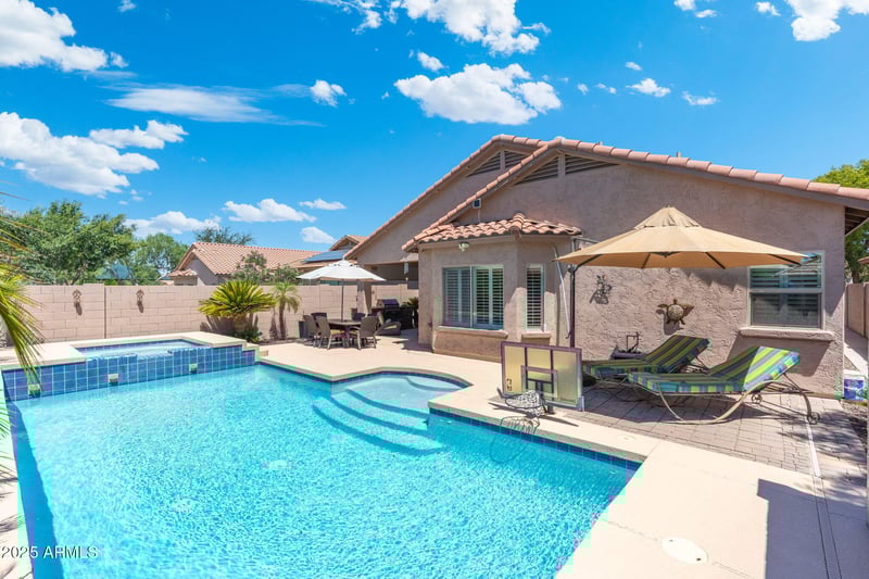 5123 Redbird Rd, Phoenix, AZ 85083