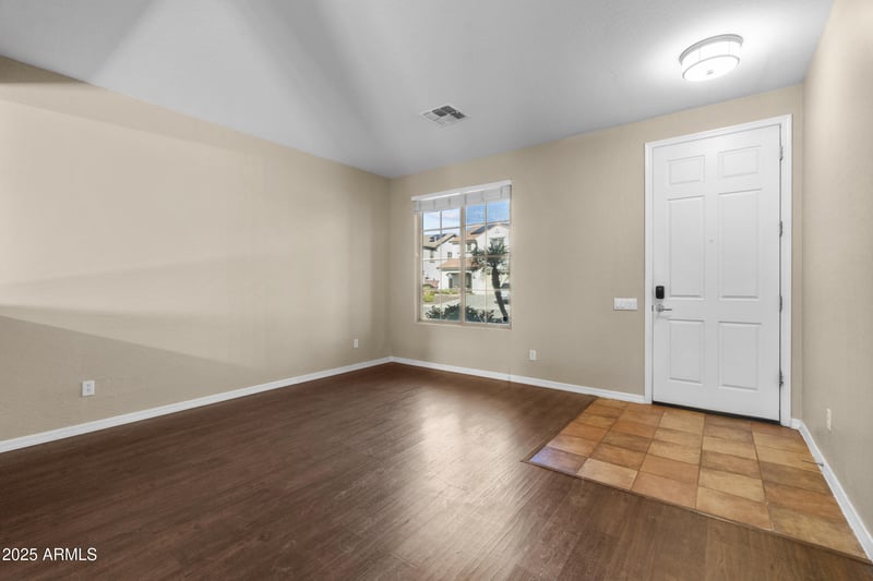 5123 Saddlehorn Rd, Phoenix, AZ 85083