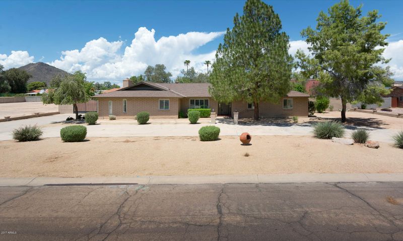 5124 W Soft Wind Dr, Glendale, AZ 85310