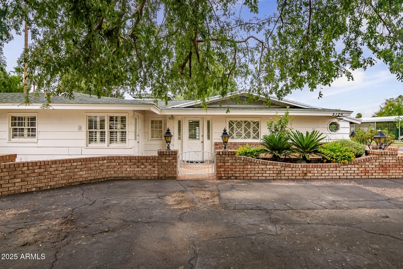 5126 24th St, Phoenix, AZ 85016