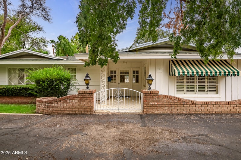 5126 24th St, Phoenix, AZ 85016