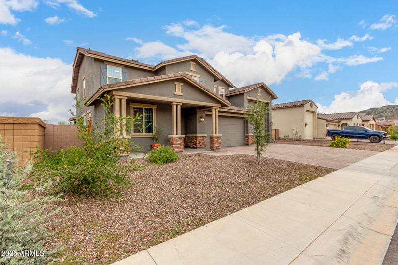 5126 Roundhouse Rd, Laveen, AZ 85339