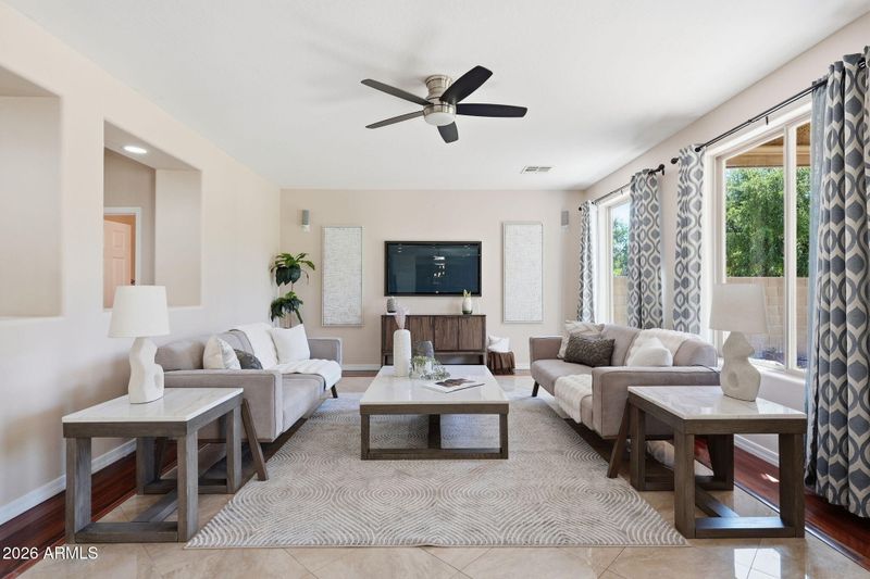 5126 W Swayback Ps, Phoenix, AZ 85083