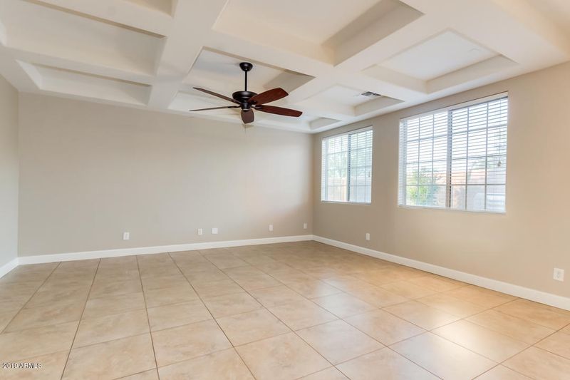 5127 S Quantum Way, Mesa, AZ 85212