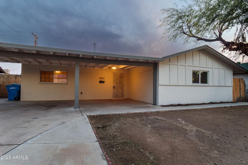 5127 W Earll Dr, Phoenix, AZ 85031