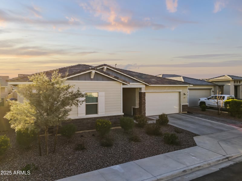 5128 183rd Dr, Litchfield Park, AZ 85340