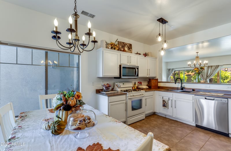 5129 Grenadine Rd, Laveen, AZ 85339