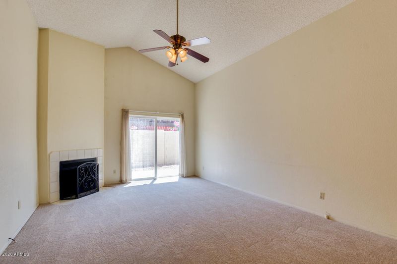 513 E Topeka Dr, Phoenix, AZ 85024