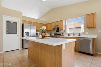 513 Esmeralda --, Mesa, AZ 85208