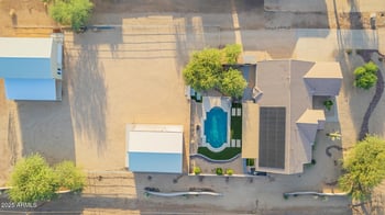 513 Jordon Ln, Phoenix, AZ 85086