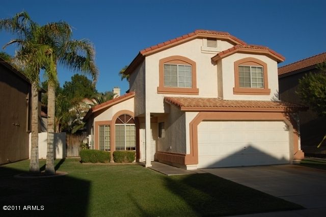 513 N Cobblestone St, Gilbert, AZ 85234
