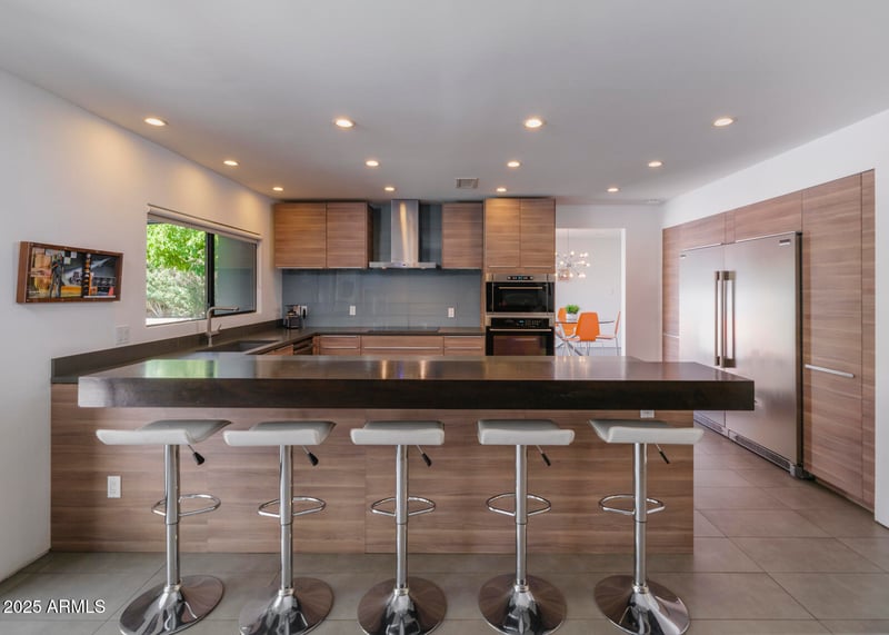 513 Rose Ln, Phoenix, AZ 85012