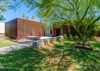 513 Rose Ln, Phoenix, AZ 85012