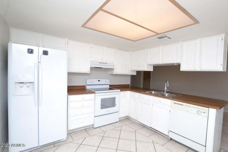 513 W Sequoia Dr, Phoenix, AZ 85027