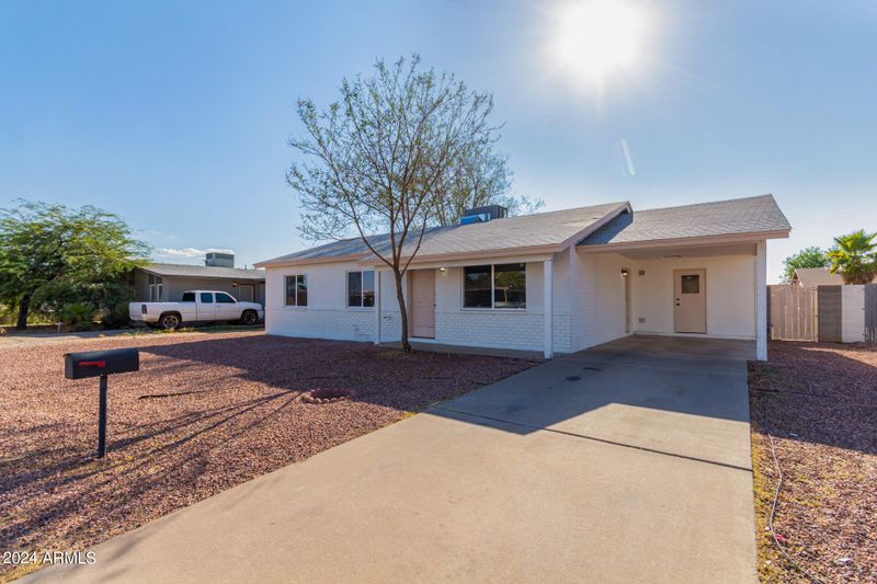 5132 N 68th Dr, Glendale, AZ 85303