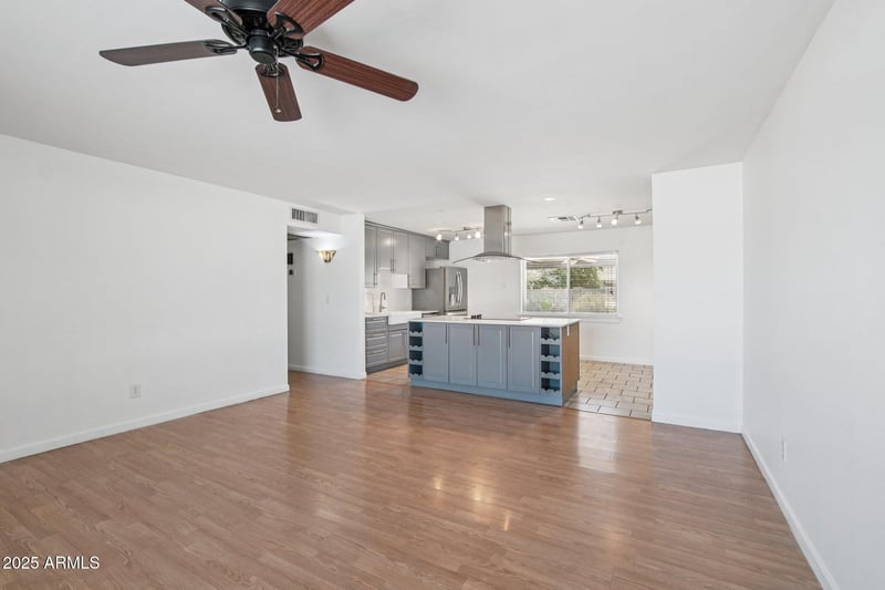 5133 Keresan St, Phoenix, AZ 85044
