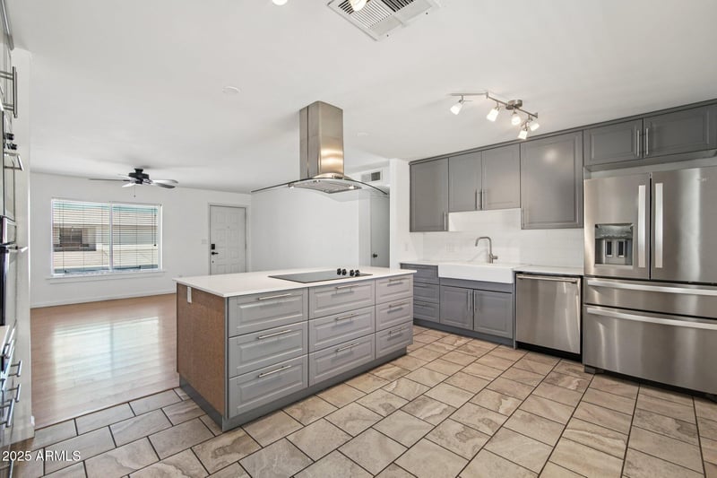 5133 Keresan St, Phoenix, AZ 85044