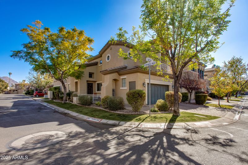 5133 N 34th Pl, Phoenix, AZ 85018