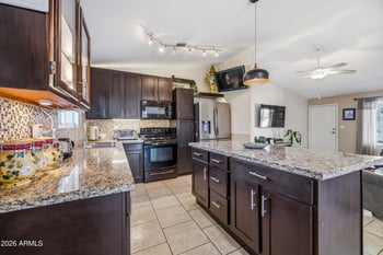 5133 Shasta St, Phoenix, AZ 85044